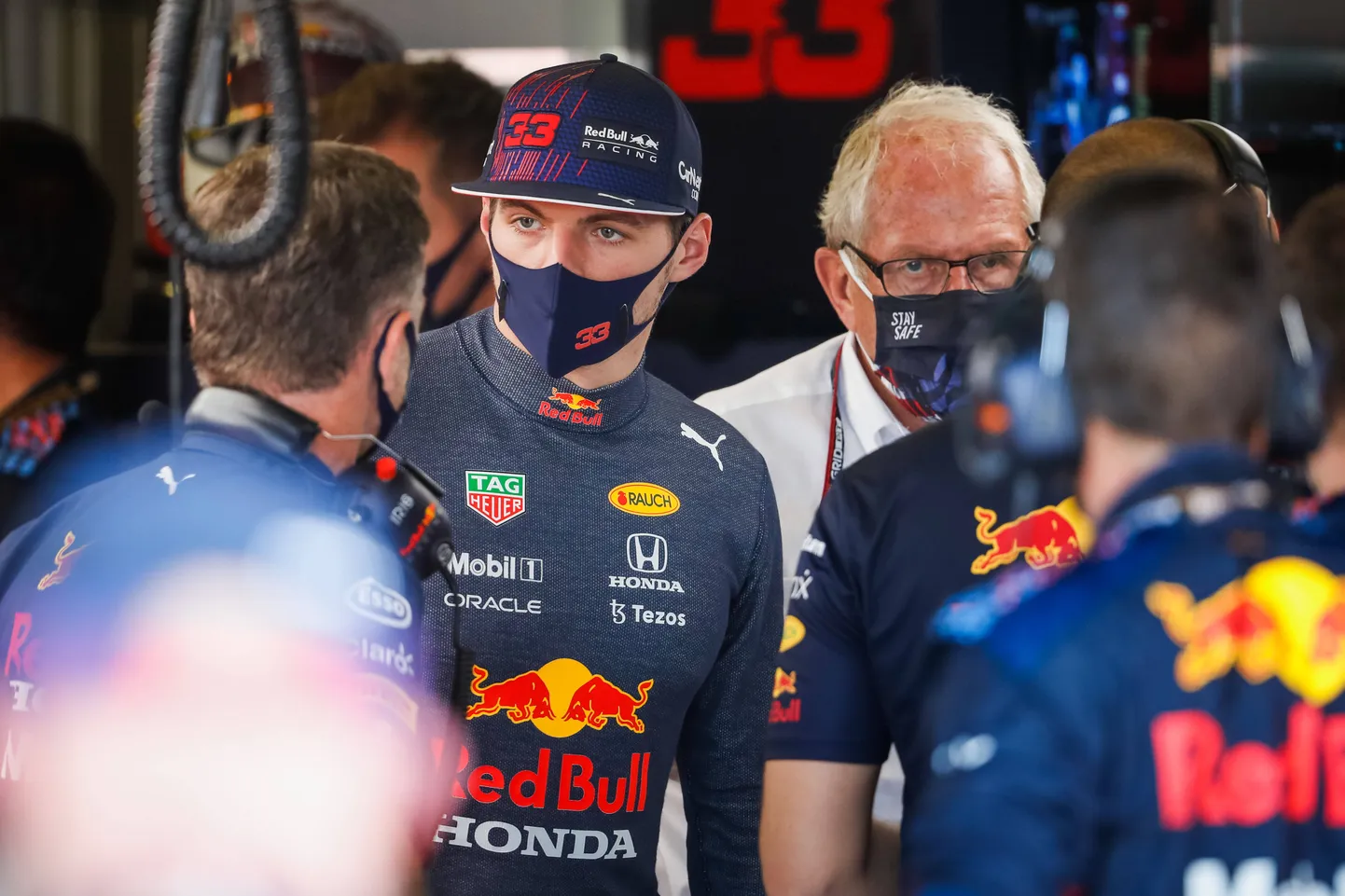 Max Verstappen (vasakul).
