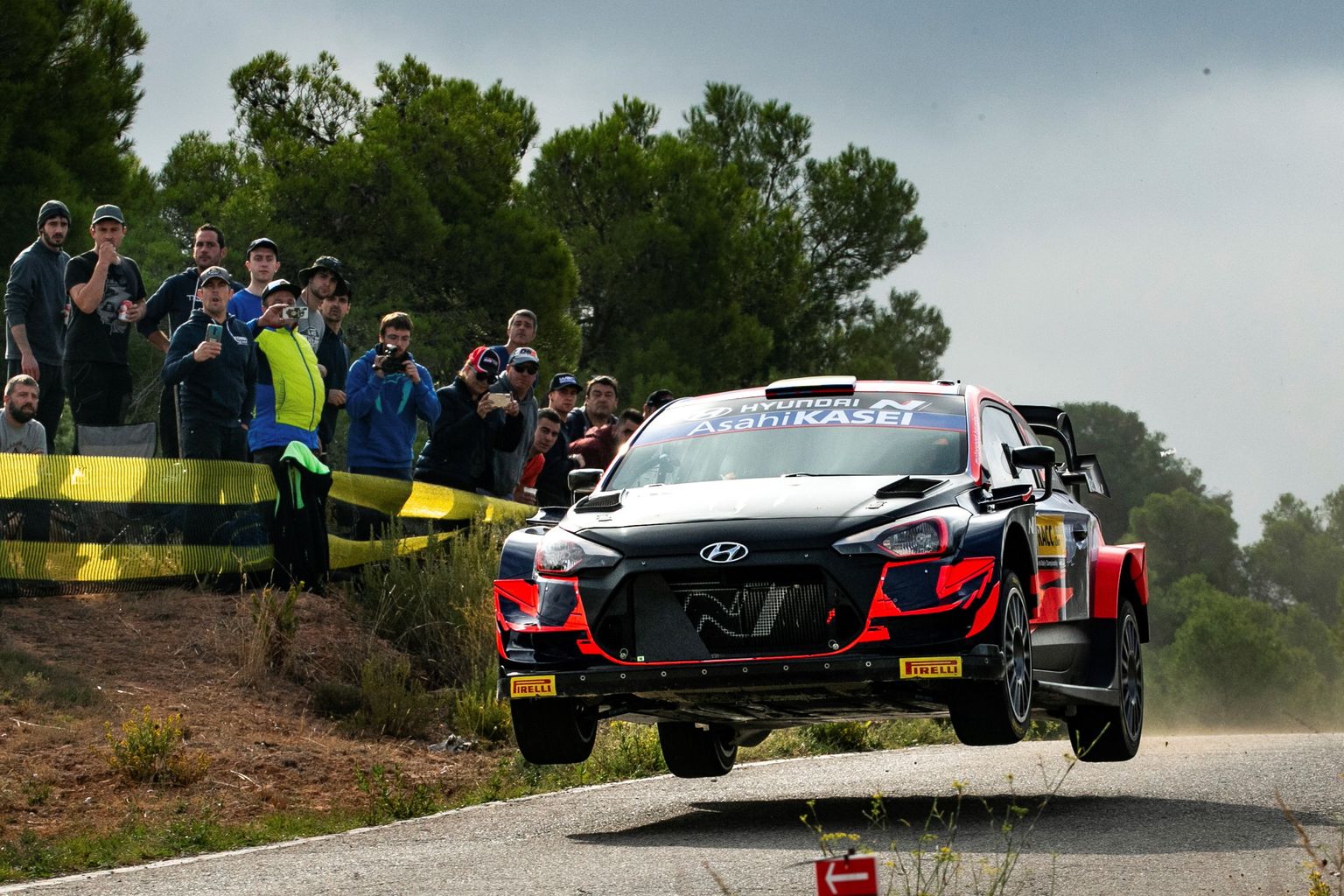 Oliver Solberg Kataloonia MM-etapil WRC-auto roolis.
