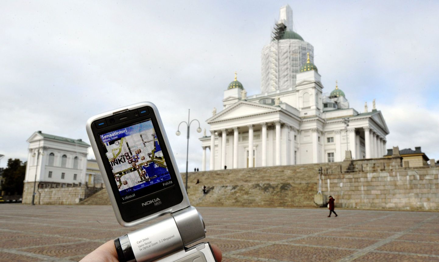 Helsingi Toomkiriku pildistamine Nokia telefoniga