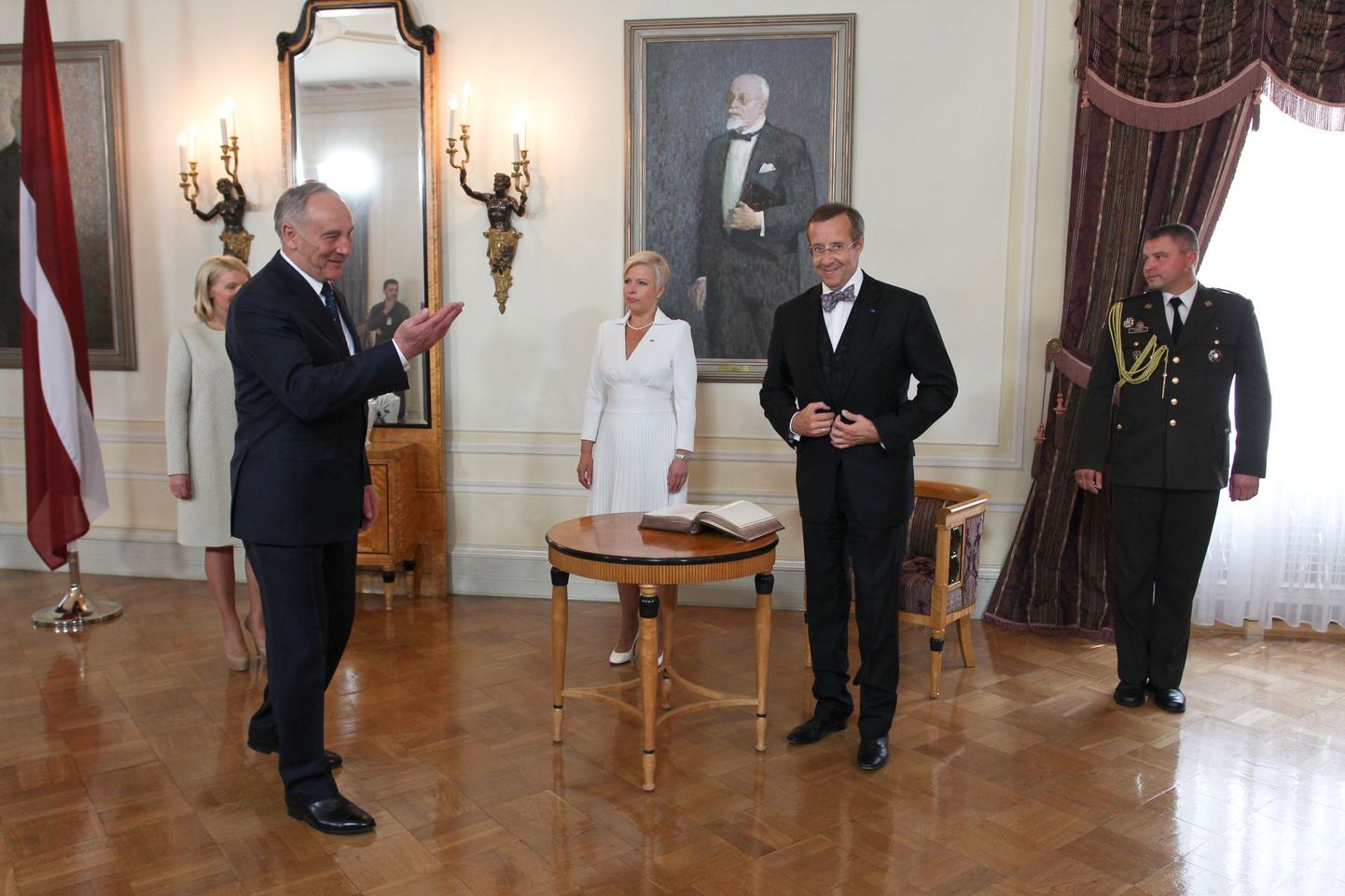 President Toomas Hendrik Ilves ja proua Evelin Ilves riigivisiidil Läti vabariigis.