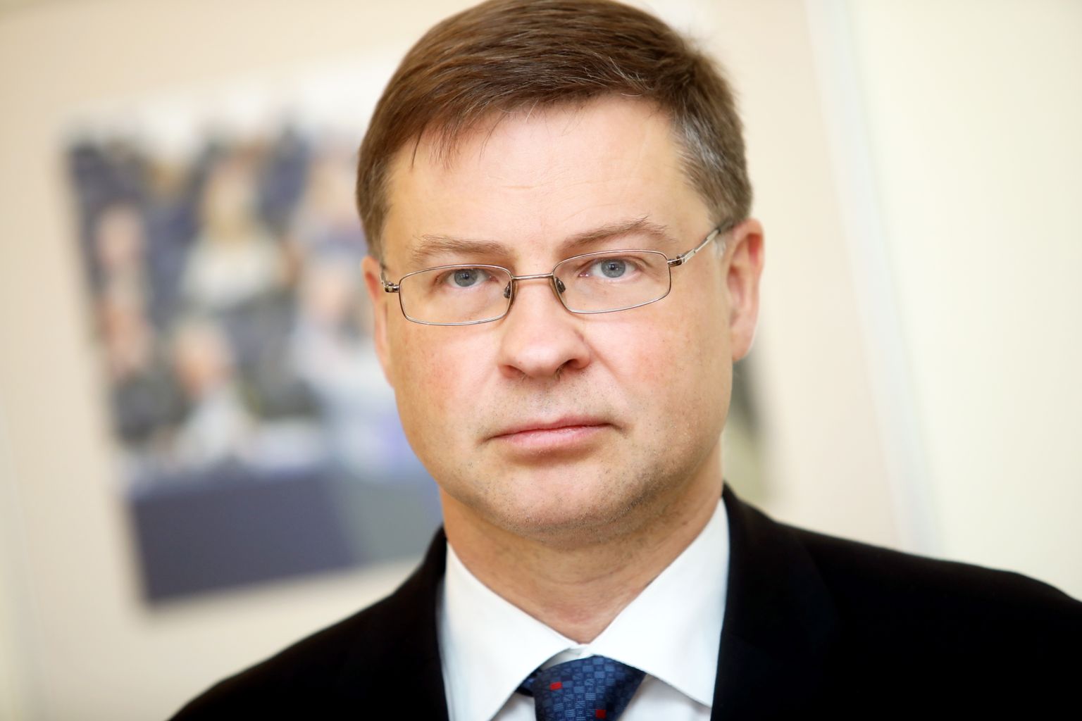 Eiropas Komisijas viceprezidents Valdis Dombrovskis atbild uz žurnālistu jautājumiem pēc tikšanās Ministru prezidentu.