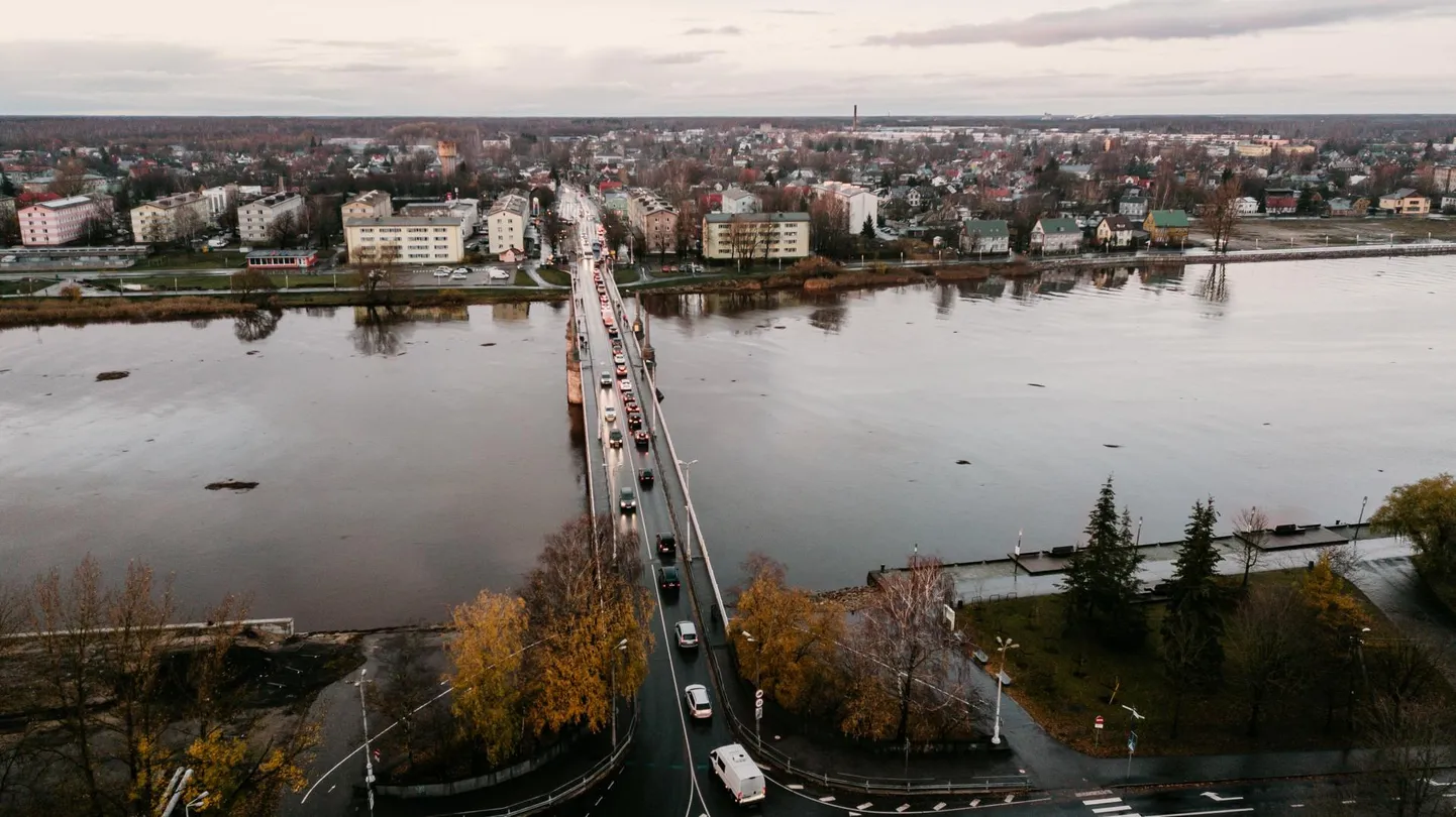 Kas Kesklinna sild ehitatakse järgmise kahe aasta jooksul ümber või tehakse tänavu vaid remont, sõltub uue silla arhitektuurivõistlusest.