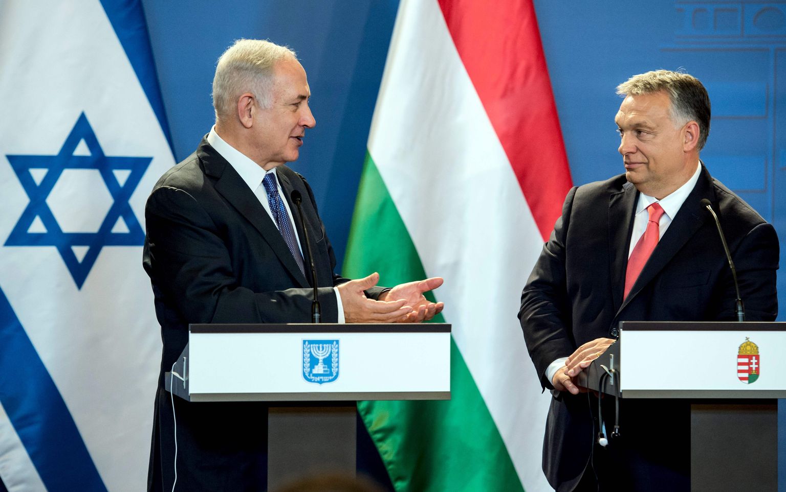Iisraeli peaminister Benjamin Netanyahu koos oma Ungari ametivenna Viktor Orbániga eile Budapestis ühist pressikonverentsi andmas.