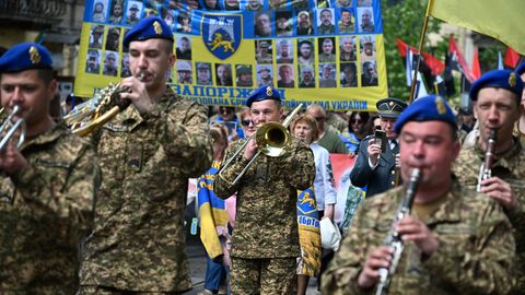 FOTOD ⟩ Ukrainas tähistati kangelaste päeva