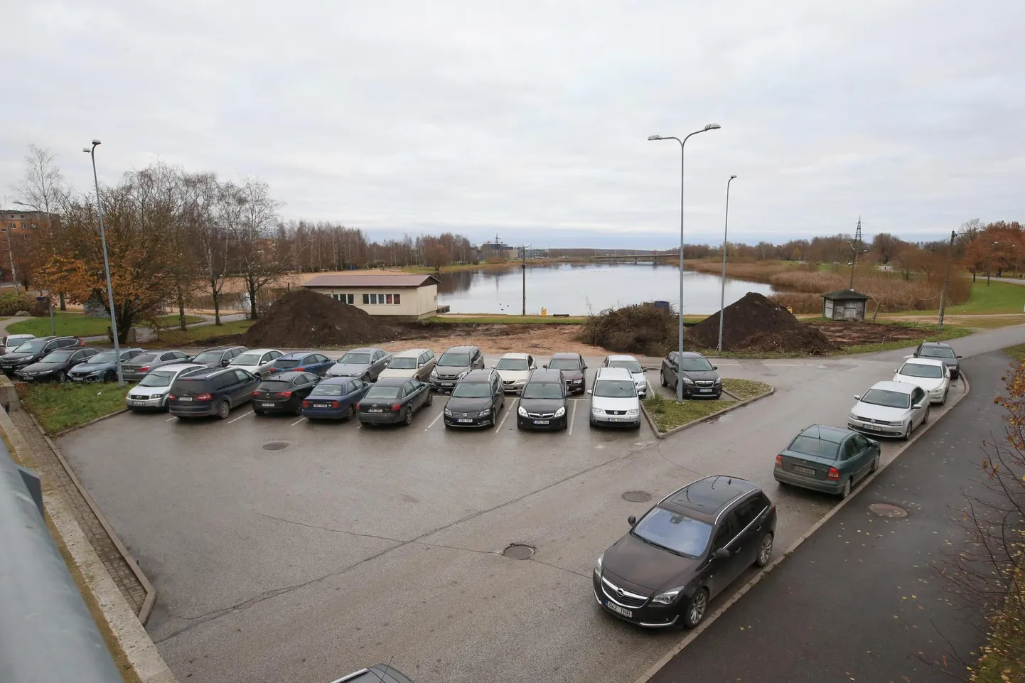 Uushoone tulevasest asukohast Anne kanali ääres lammutati kohvik Briis.
