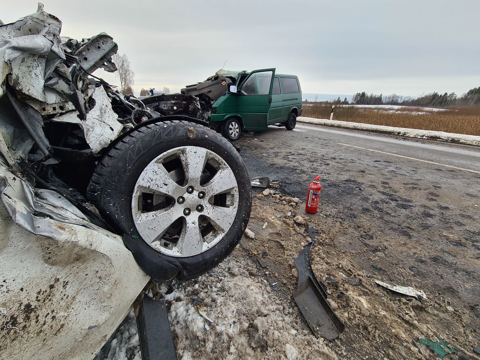 Jõhvi-Tartu maanteel Uhmardu kandis juhtunud avarii.