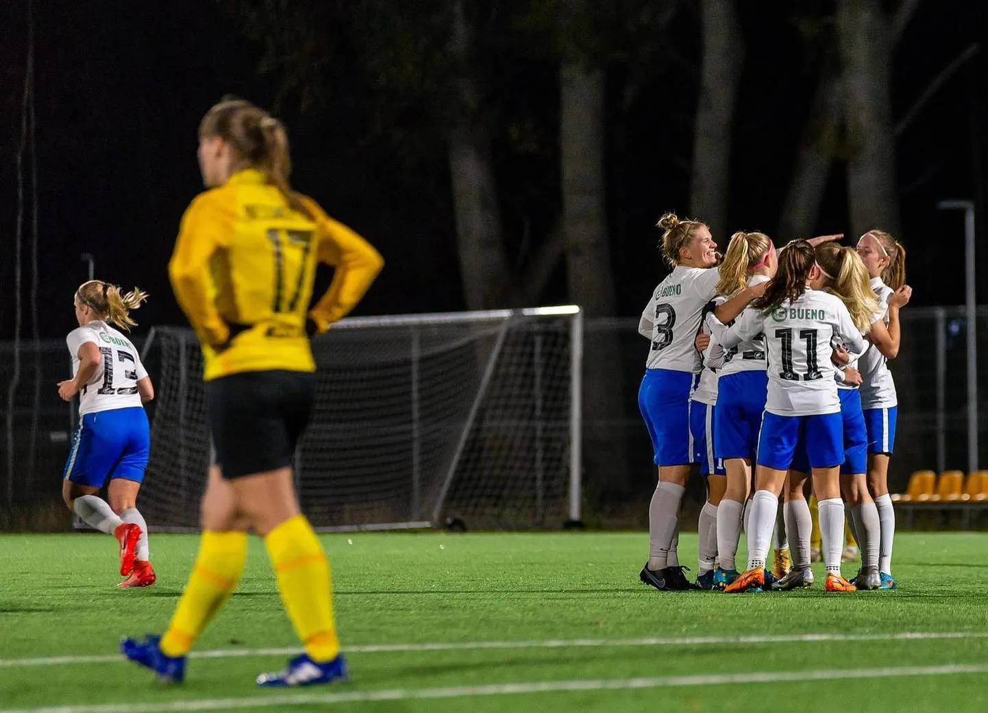 Tammeka naiskond mängus Pärnu JK Vapruse vastu.