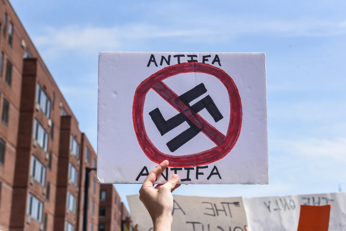 Antifa plakat 2017. aastal Bostonis.