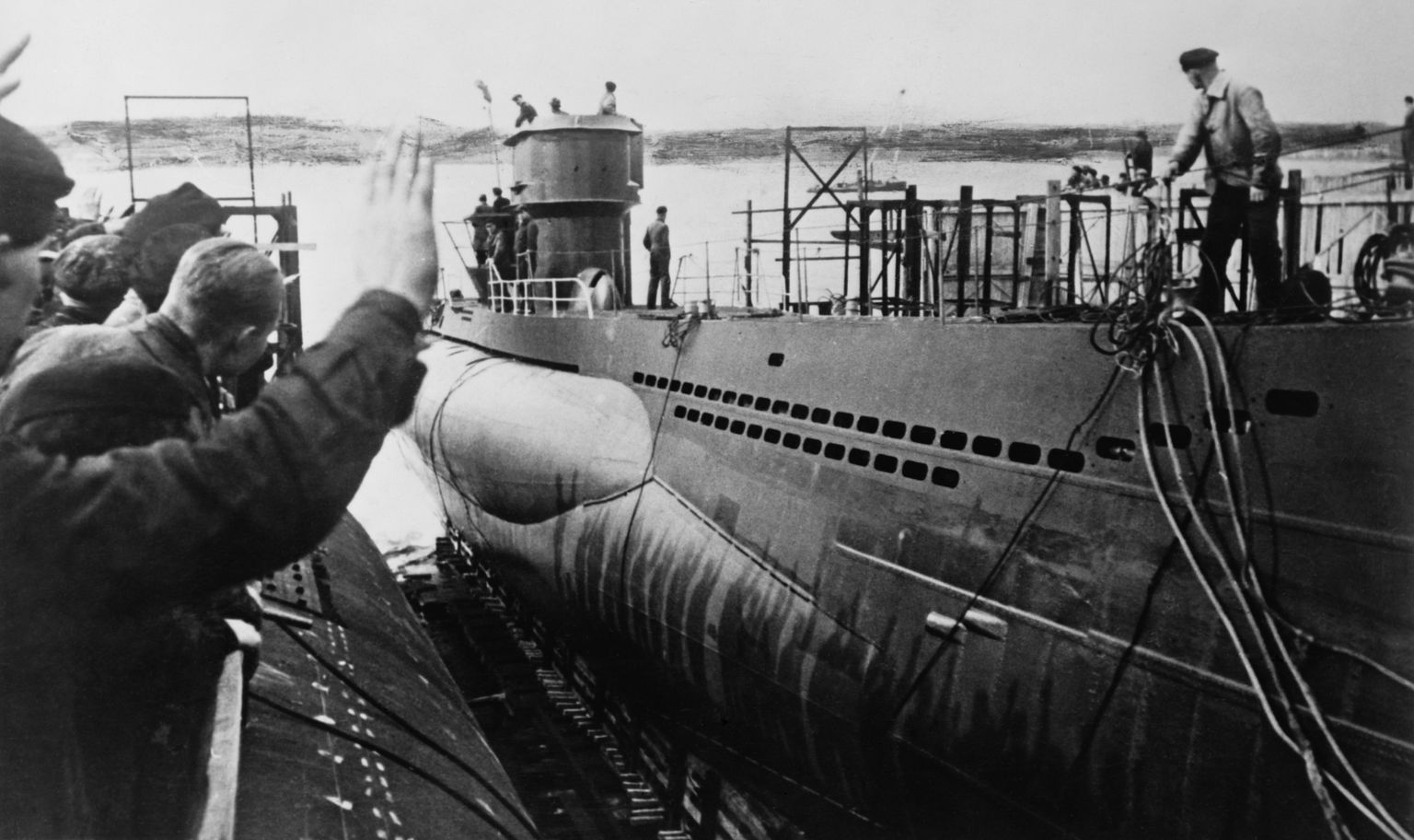 Saksa allveelaeva vette laskmine 1943 või 1944