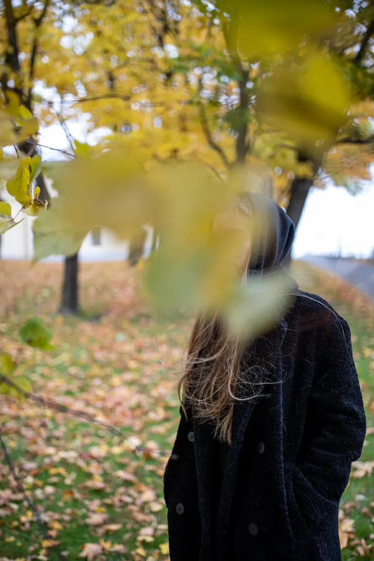 «Ma ei taha väita, et nõustamisliinid on kuidagimoodi kohad, kuhu abi saamiseks helistama ei peaks, kuid pigem jäävad sellised kohad vaid hetkeliseks probleemi summutajaks ja ei ole pikemas perspektiivis minu meelest kuigi head väljapääsud oma muredele ja probleemidele lahenduste leidmiseks.»