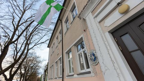 Linnavalitsuse read täienesid uue spetsialistiga