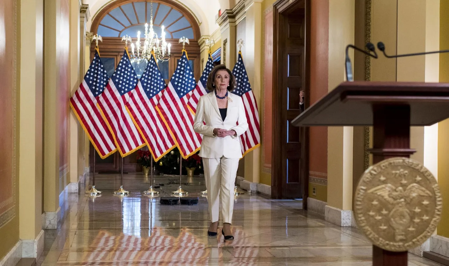 Esindajatekoja spiiker Nancy Pelosi teatas ametlike süüdistuste koostamisest president Donald Trumpi tagandamiseks.