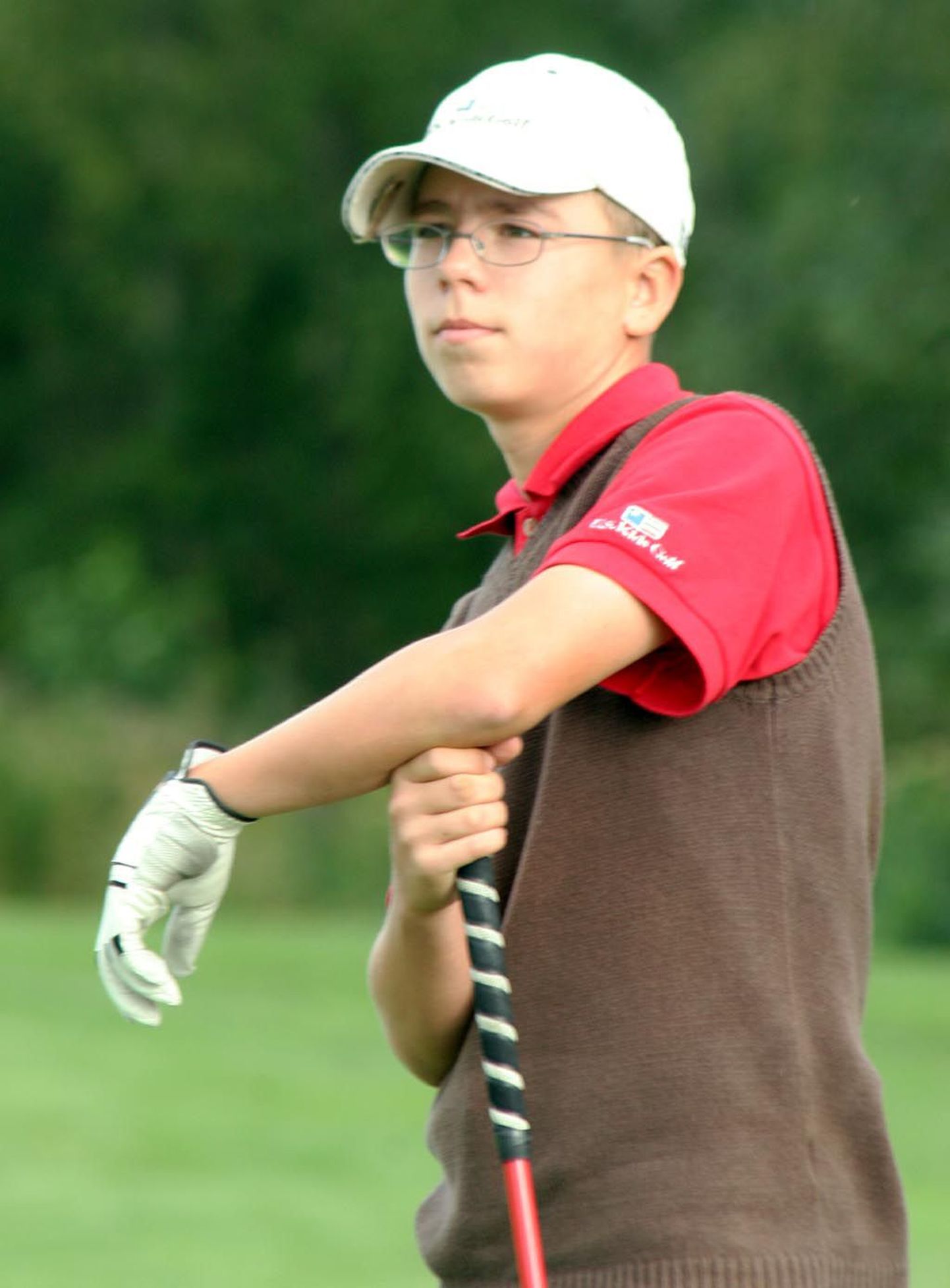 Rääma põhikoolis õppiv 15aastane Egeti Liiv on Valgeranna golfiklubi esinumber.