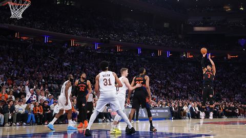 VIDEO ⟩ Staaride paraadile etenduse pakkunud Knicks jätkab võimsas hoos