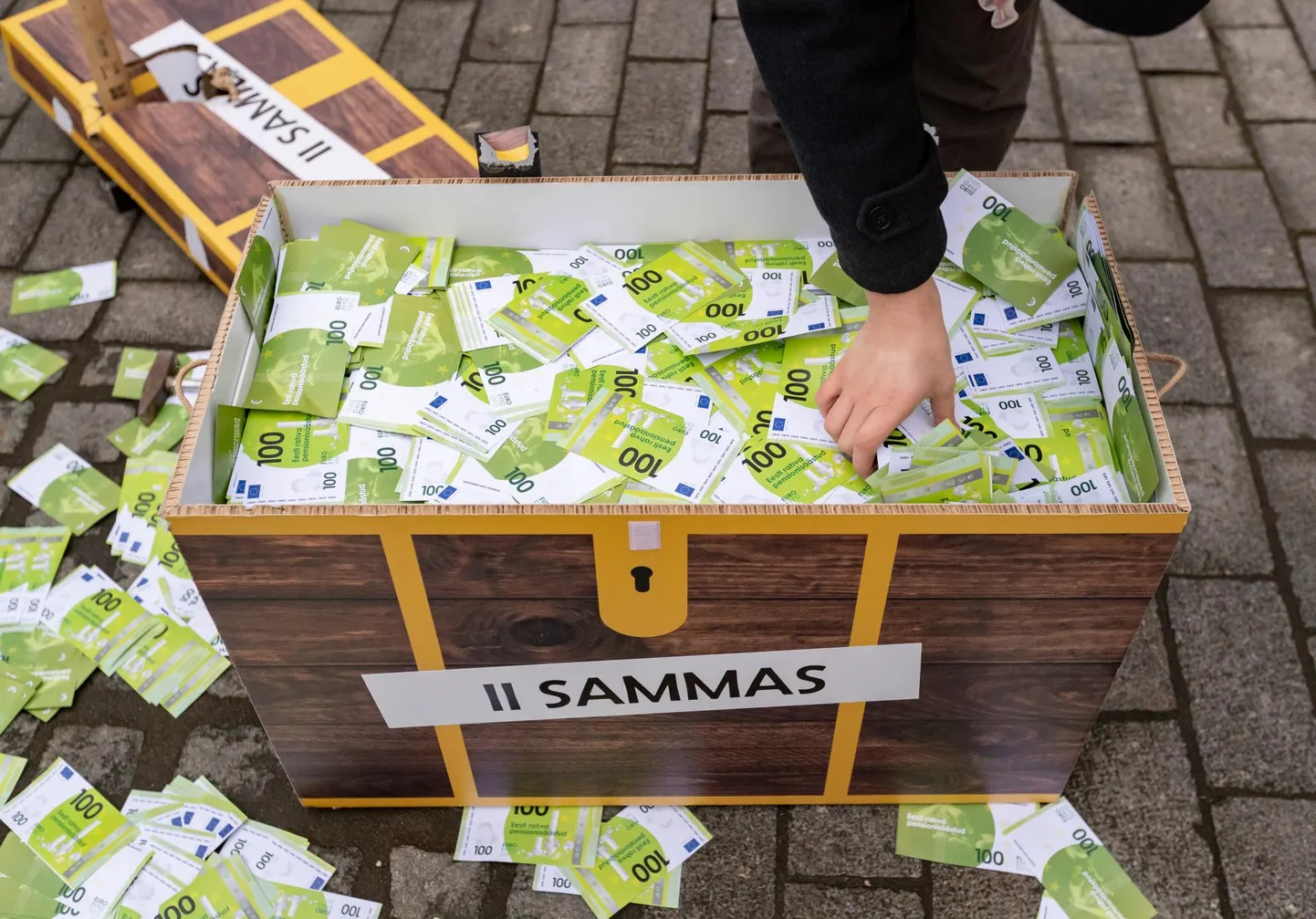 Opositsiooni meeleavaldus riigikogu ees pensionisüsteemi muudatuste vastu eelmise aasta jaanuaris