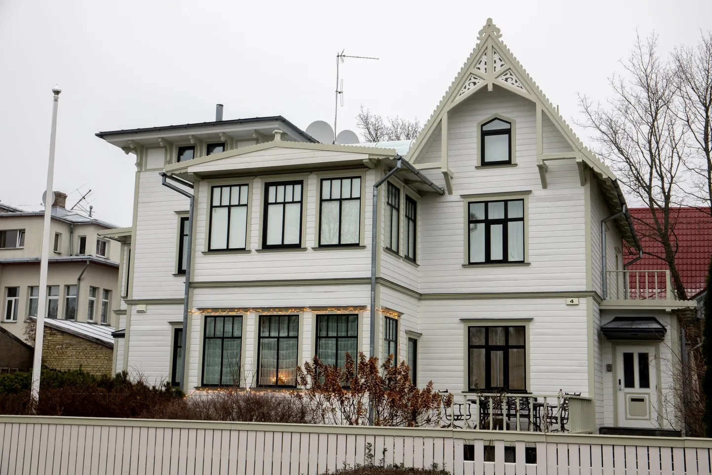 Värskelt võõbatud Papli 4 elamu sai linnalt toetuse.
