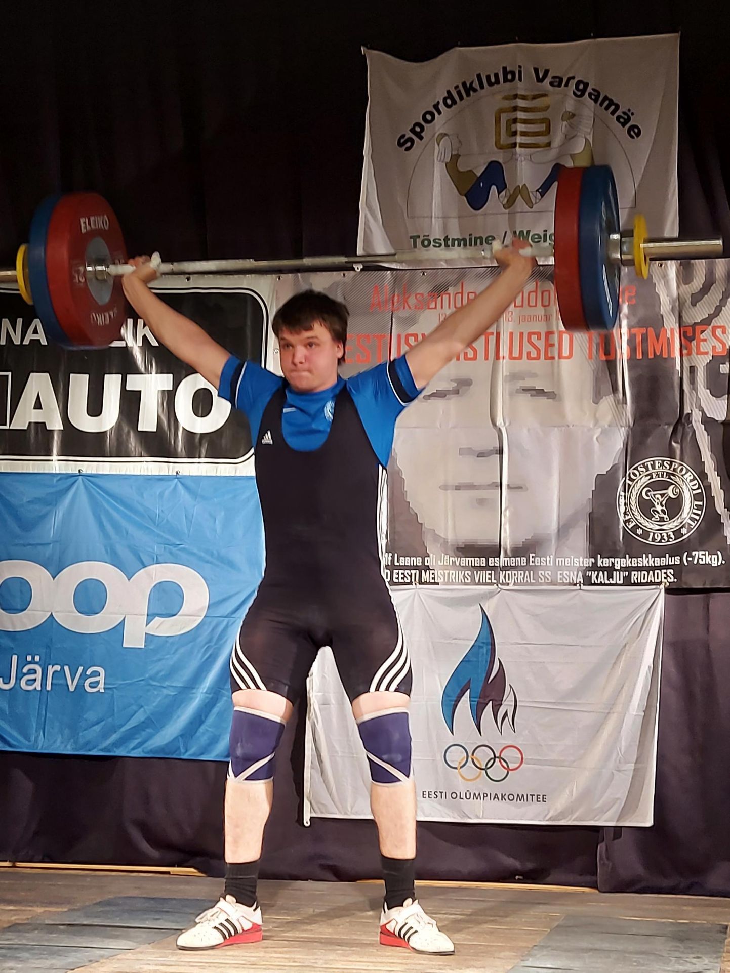 Teet Karbus tõukas uueks isiklikuks rekordiks 153 kilogrammi, olles Järvamaa meistrivõistluste parim tõstja.