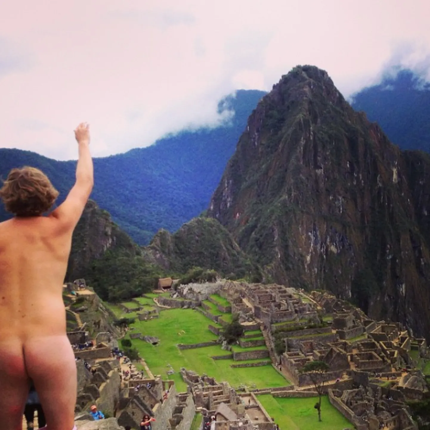 Turistide tagumikuvälgutamine on Machu Picchus levinud ka varem