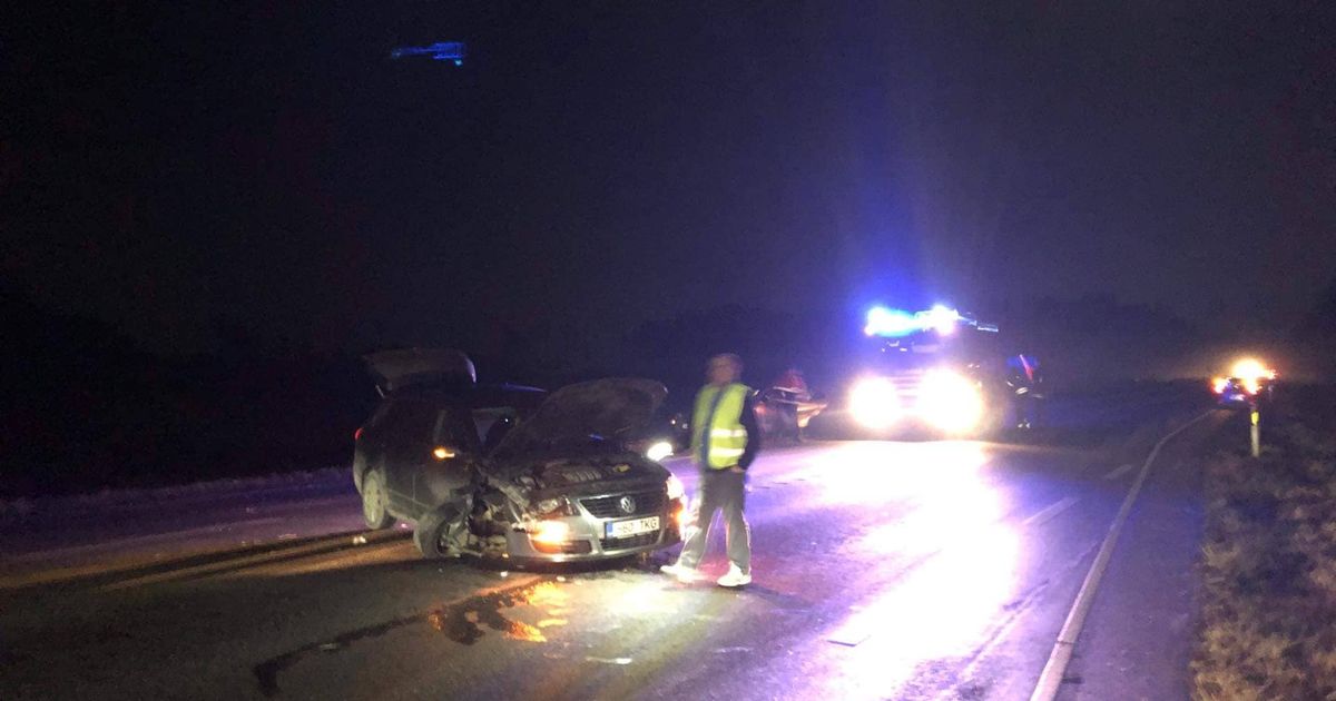 Video: Sulaoja külas põrkasid kokku kaks autot