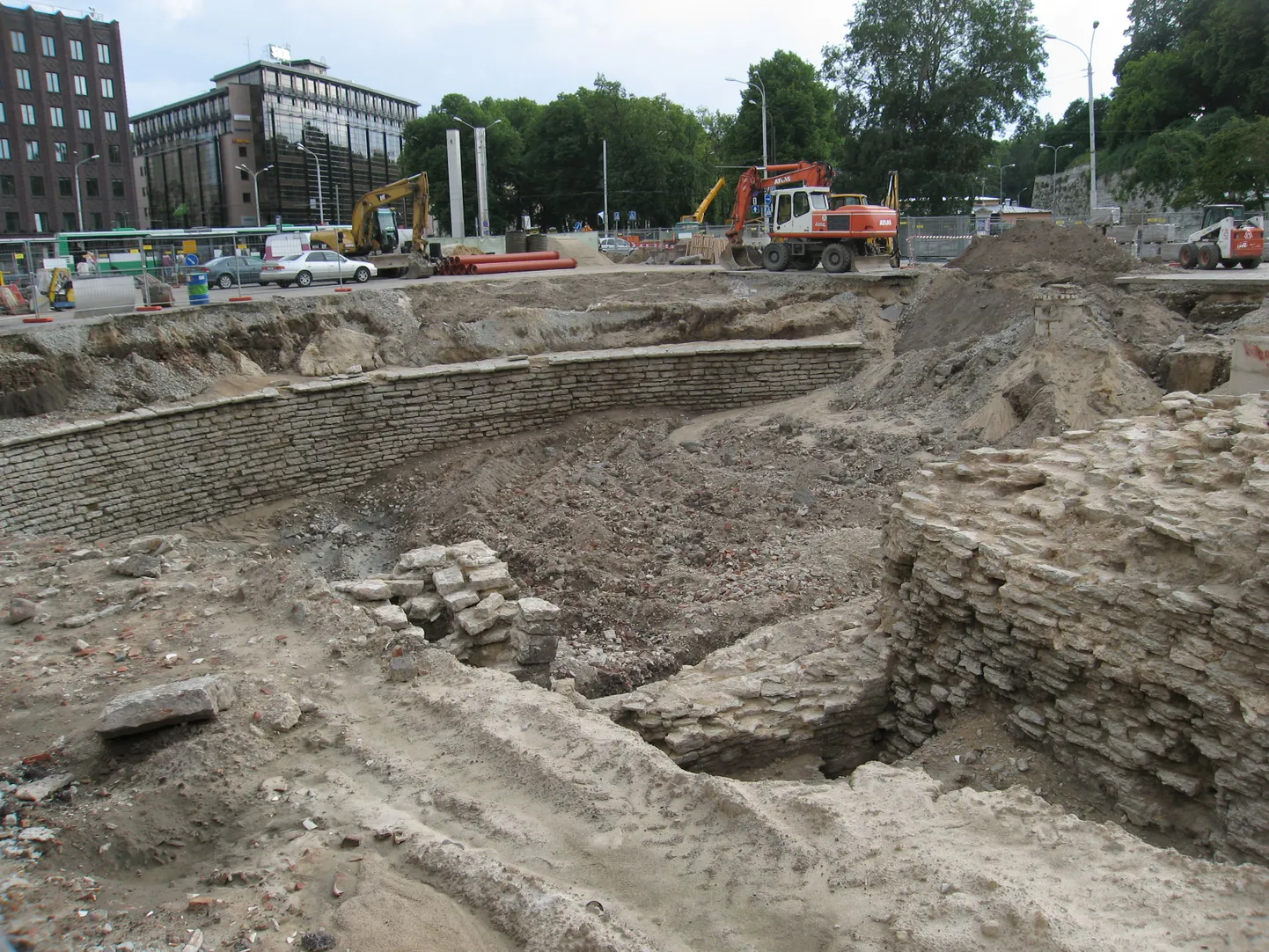 Vabaduse väljaku ehitus- ja kaevamistööd.