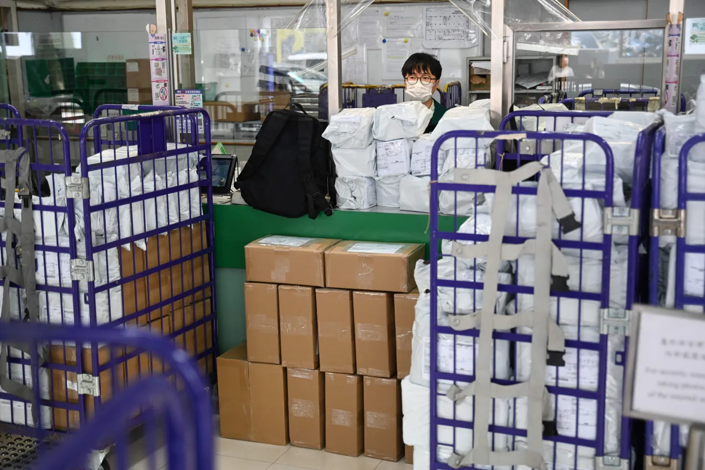 Hongkong ei võta enam USA tollimaksude tõttu vastu kaupa sisaldavaid saadetisi USAsse saatmiseks.