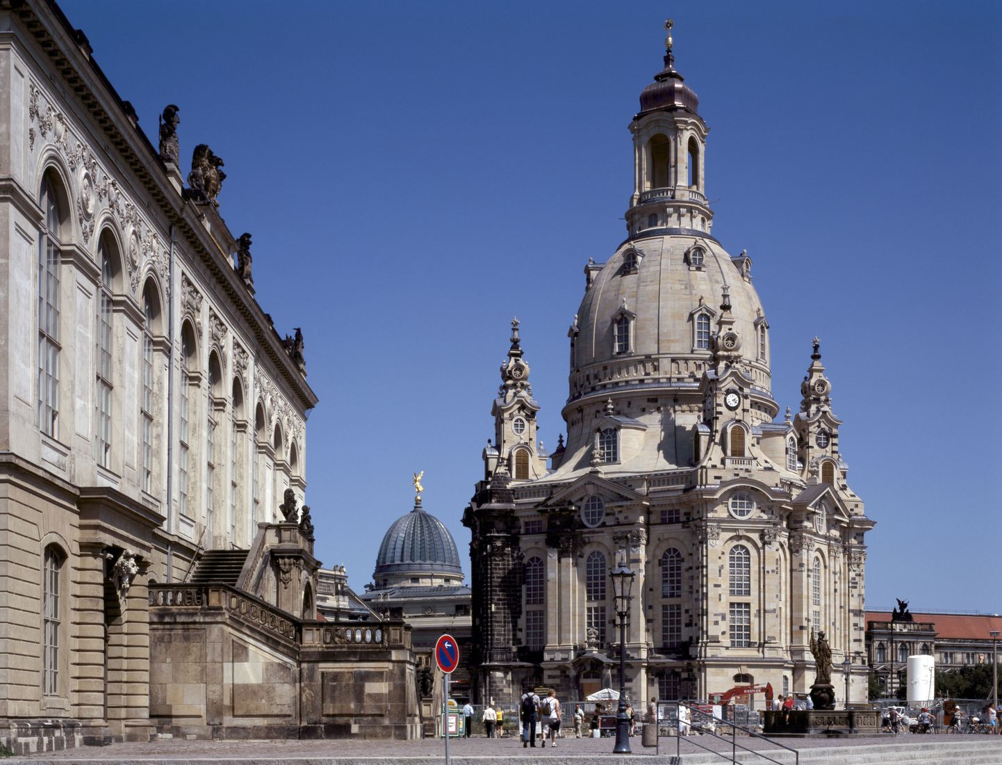 Frauenkirche Dresdenis.