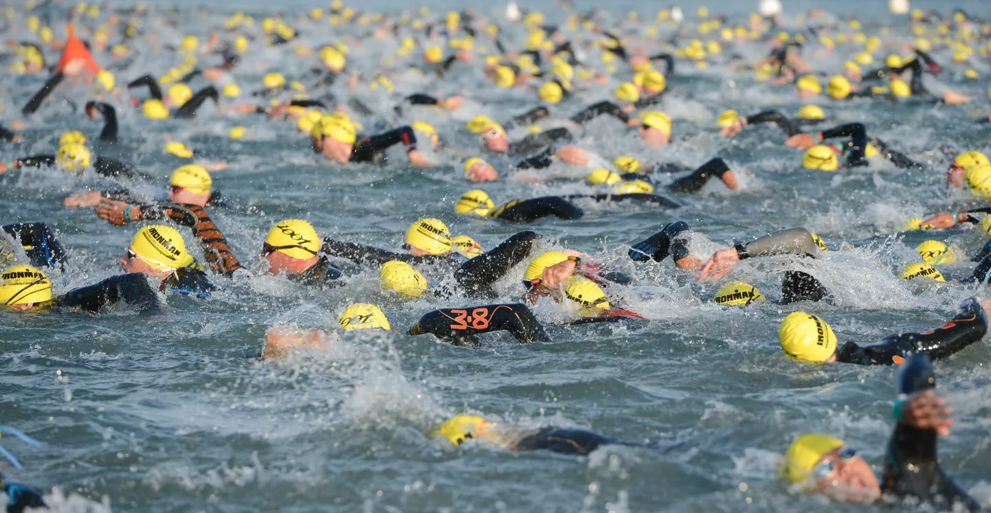 Ironman võistluse ujumine.