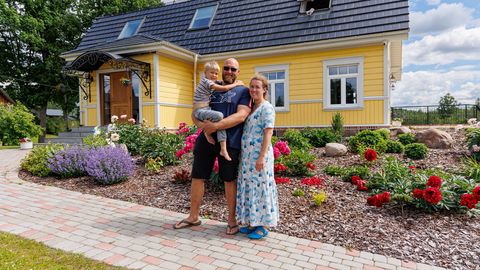 Võrumaal rõõmustavad silma nii väikesed võluvad aiad kui ka avara maastikuvaatega talud