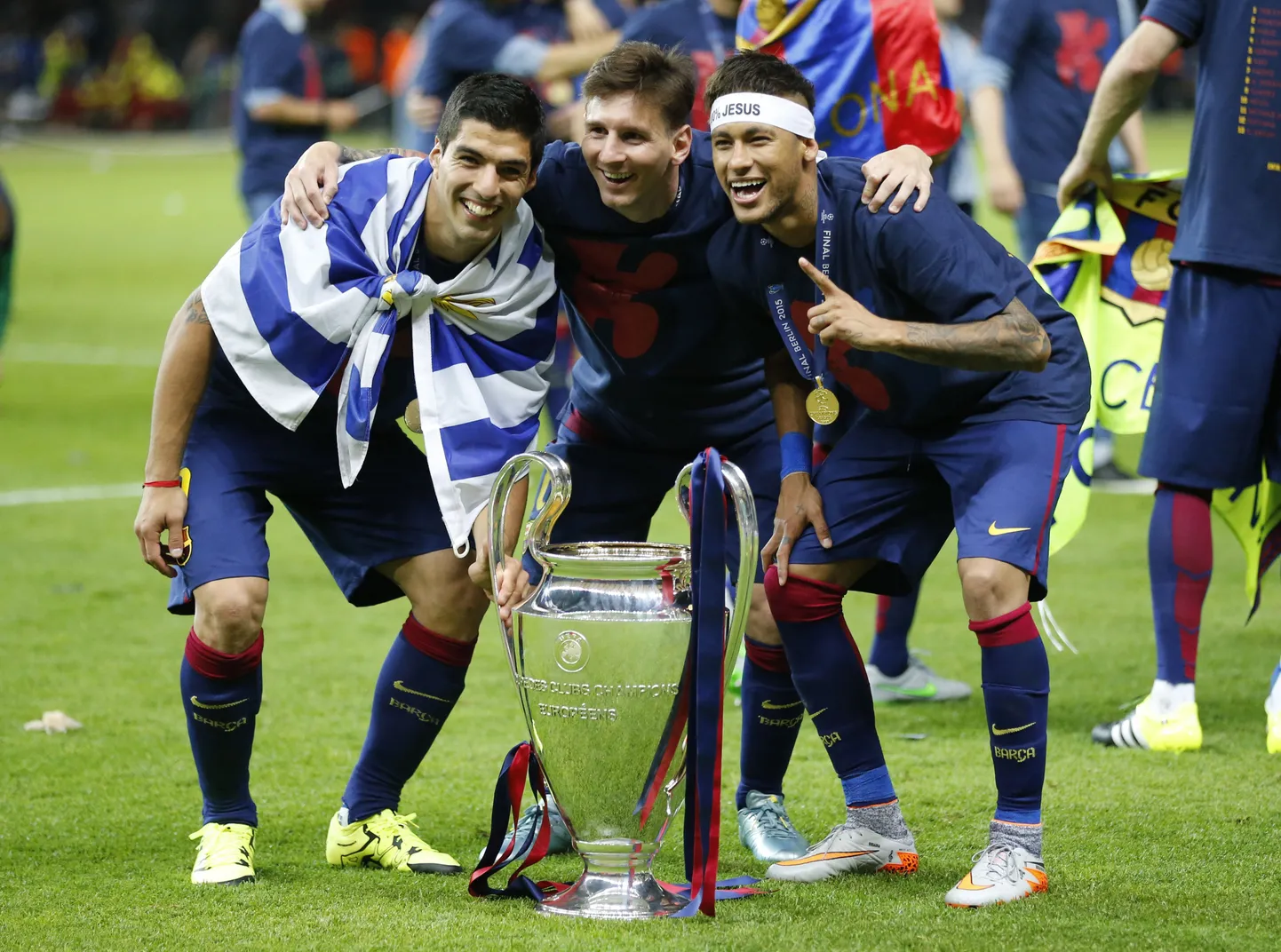Luis Suarez (vasakult), Lionel Messi ja Neymar tähistamas Meistrite liiga võitu.