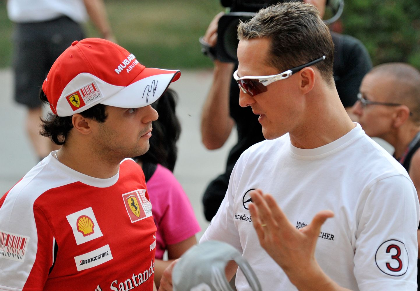 Felipe Massa (vasakul) ja Michael Schumacher.