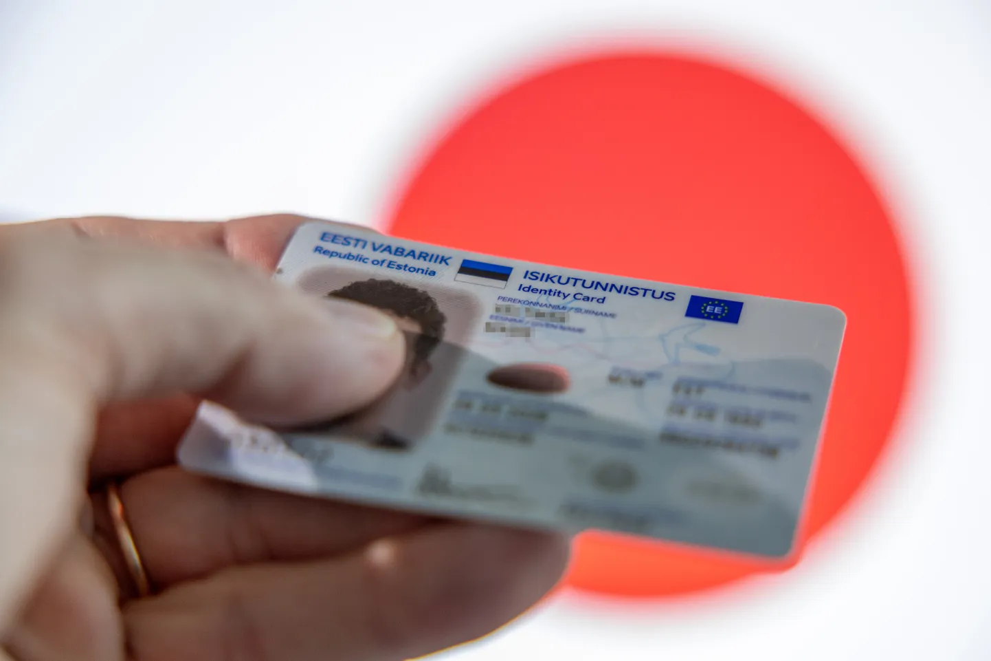 Новые эстонские ID-карты будут производиться финскими и бельгийскими компаниями.