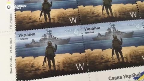 За новой почтовой маркой с русским военным кораблем выстроились гигантские очереди