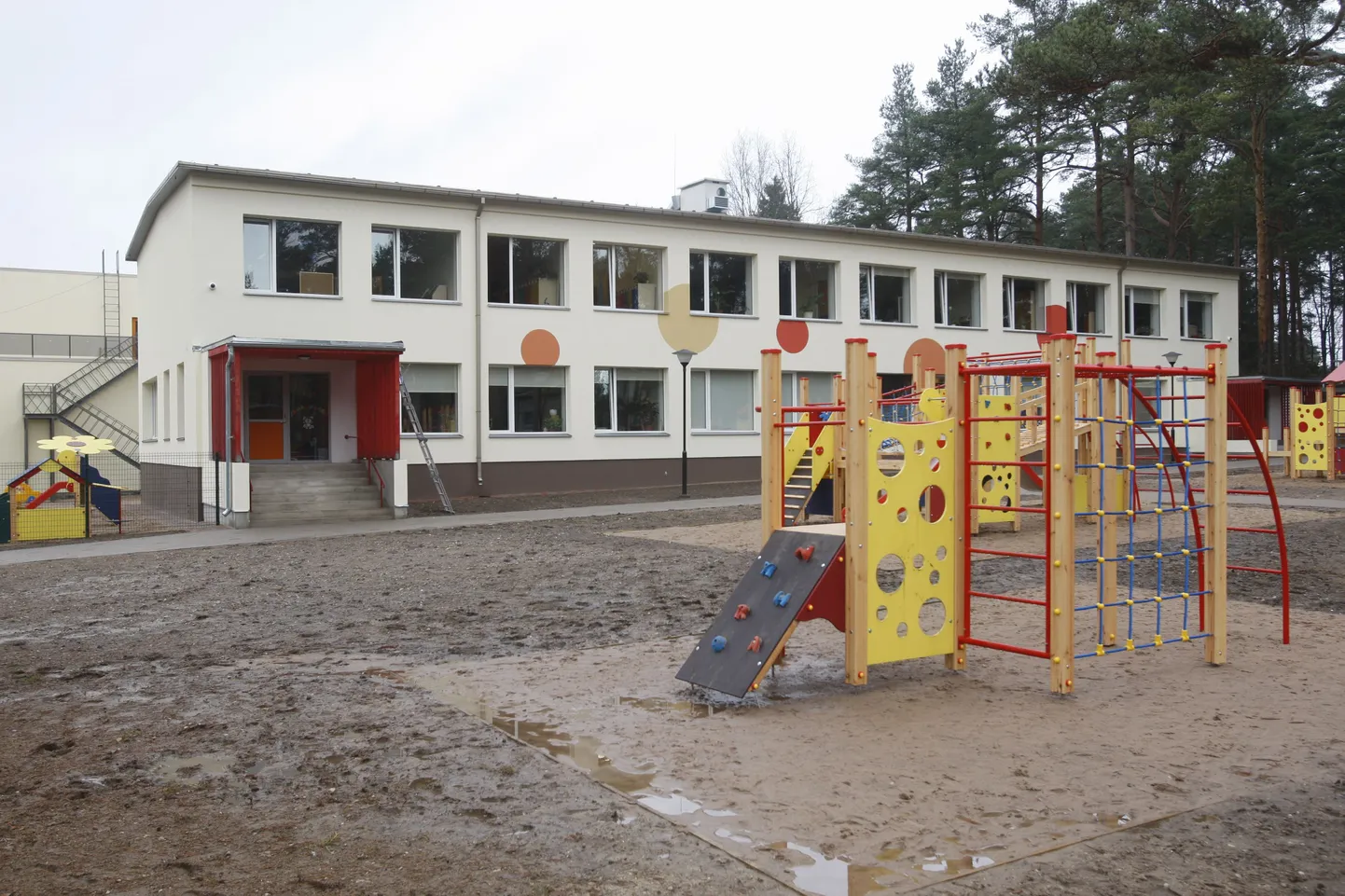 Kuriteoennetusprojektide rahastamise raames saavad mitmed lasteaiad turvaseadmed.