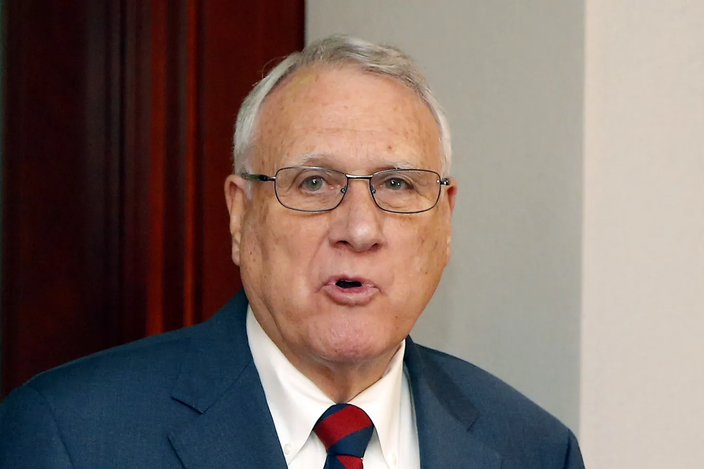 USA endine senaator Jon Kyl, kes täidab ajutiselt John McCaini koha senatis.