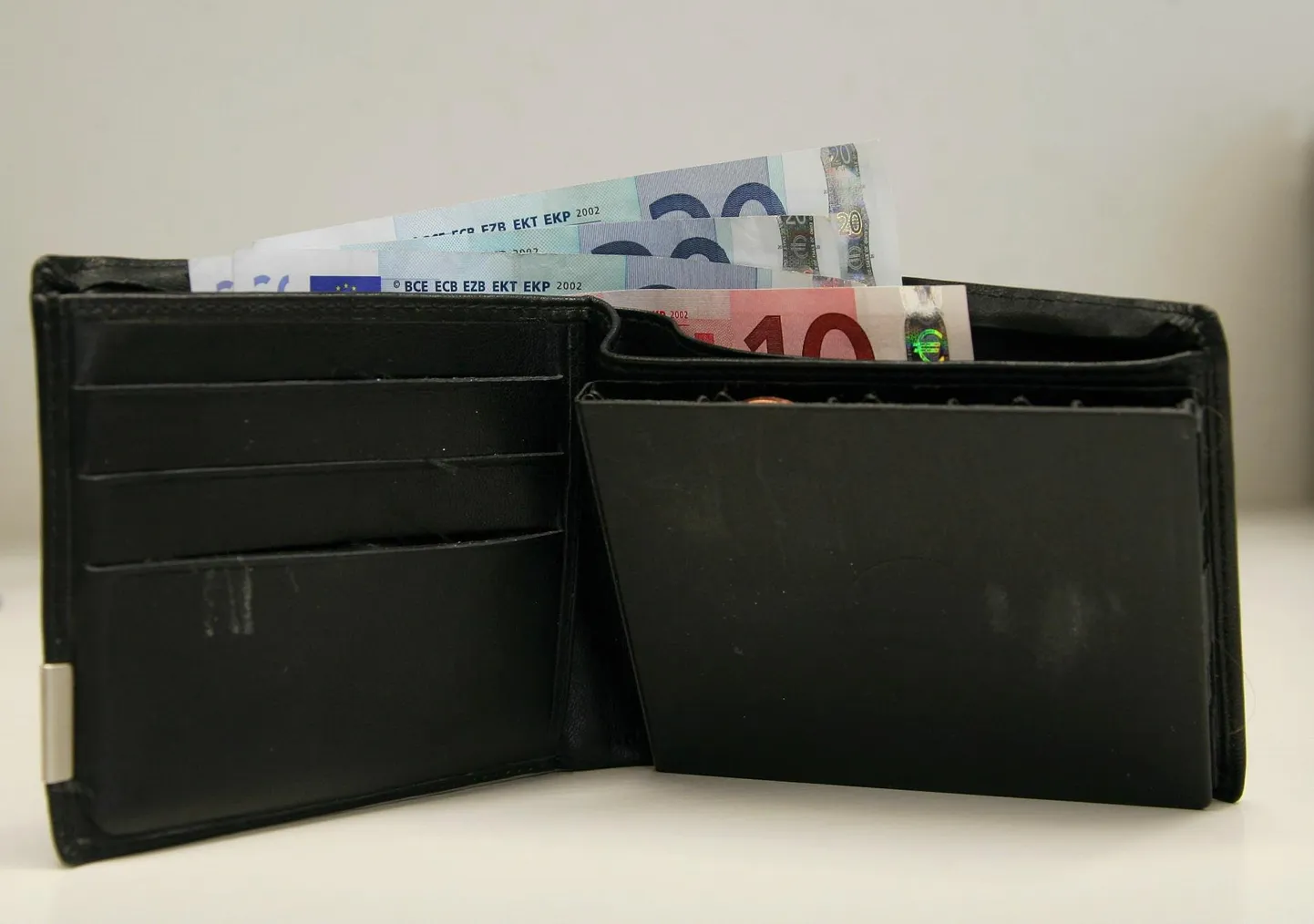 Viljandimaal oli kolmanda kvartali keskmine palk aastaga kerkinud enam kui 120 euro võrra.