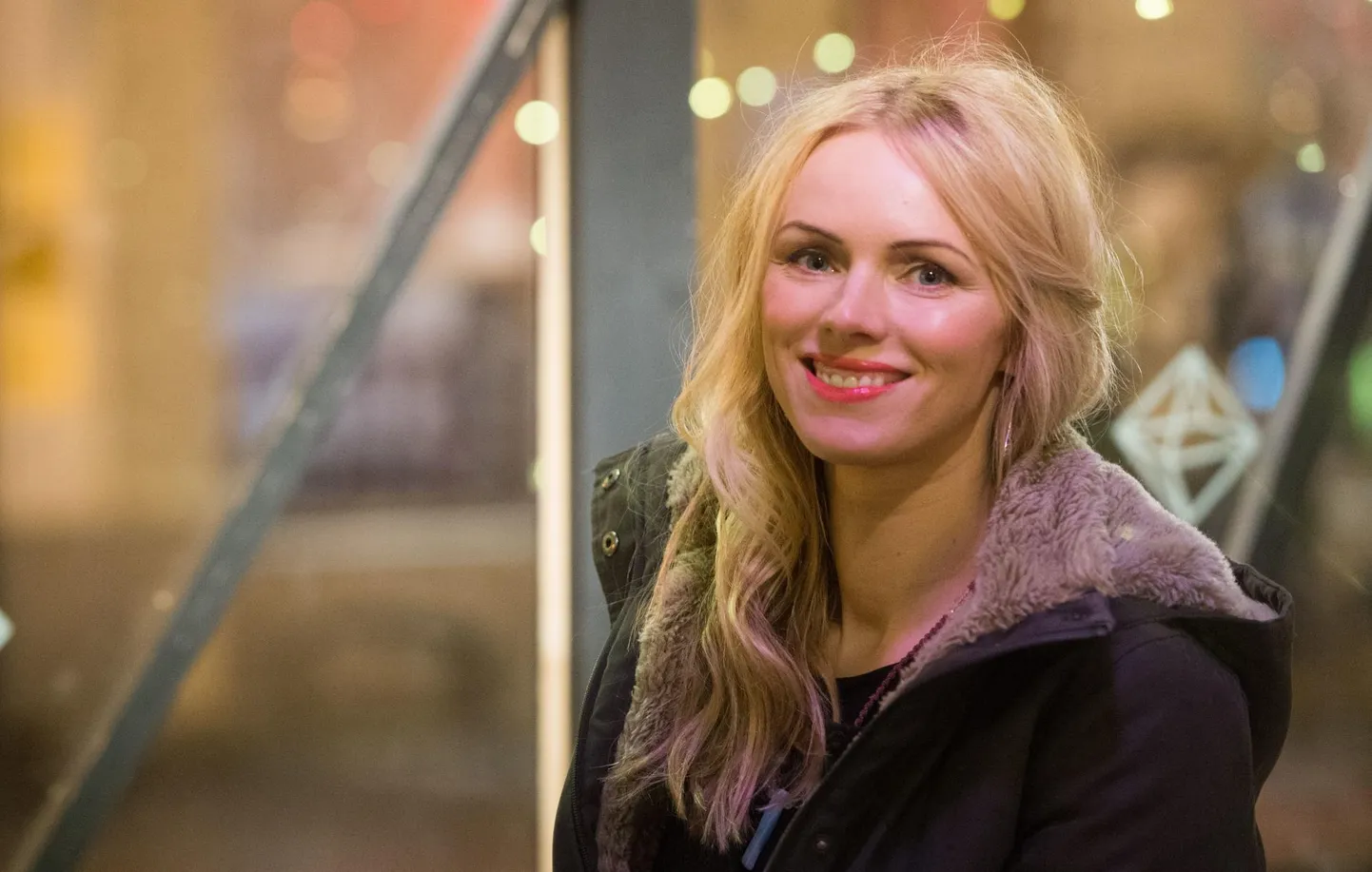 Luuletaja Kristiina Ehini “Janu on kõikidel üks” tuletab meelde, kui oluline on joota lugudega oma juuri.