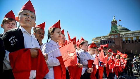 Vene noorteliikumine saadab lapsed Põhja-Korea suvelaagrisse