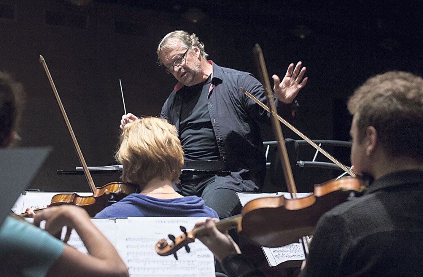 Dirigent Paul Mägi on kohtunud Pärnu linnaorkestriga 2007. ja 2010. aastal, kuid ütleb, et iga taaskohtumine tuletab varasema nii värskelt meelde, nagu polekski vahepeal ära olnud.