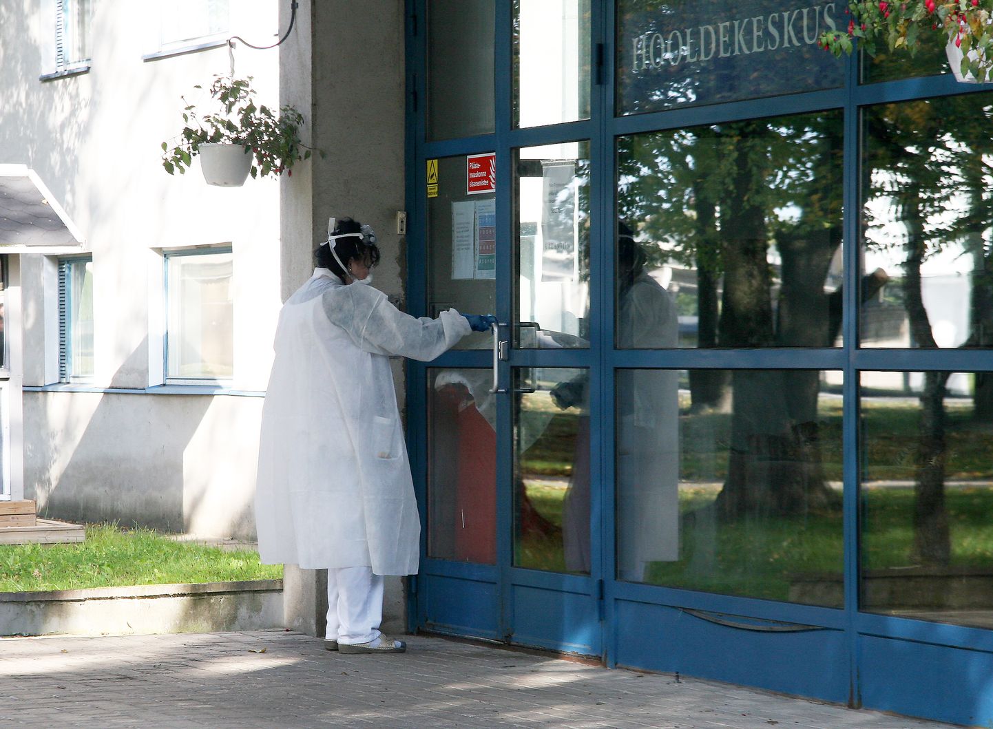 В попечительском доме, находящемся в центре города Йыхви, заразились коронавирусом 16 человек.