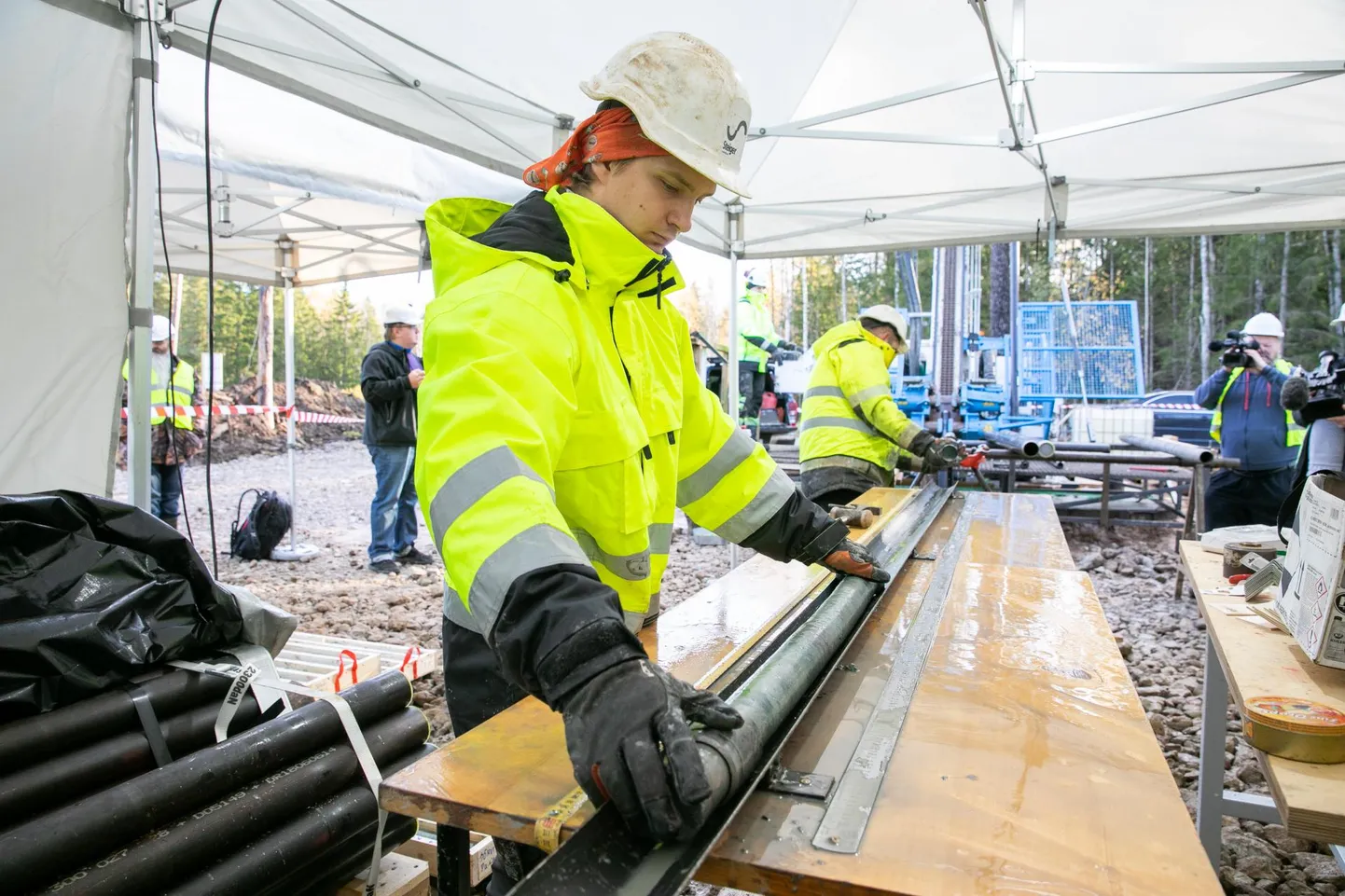 Inseneribüroo Steiger tegi Eesti geoloogiateenistuse tellimisel möödunud suvel puurauke Ida-Virumaale, tänavu on nad puurinud Vinni ja Viru-Nigula vallas.