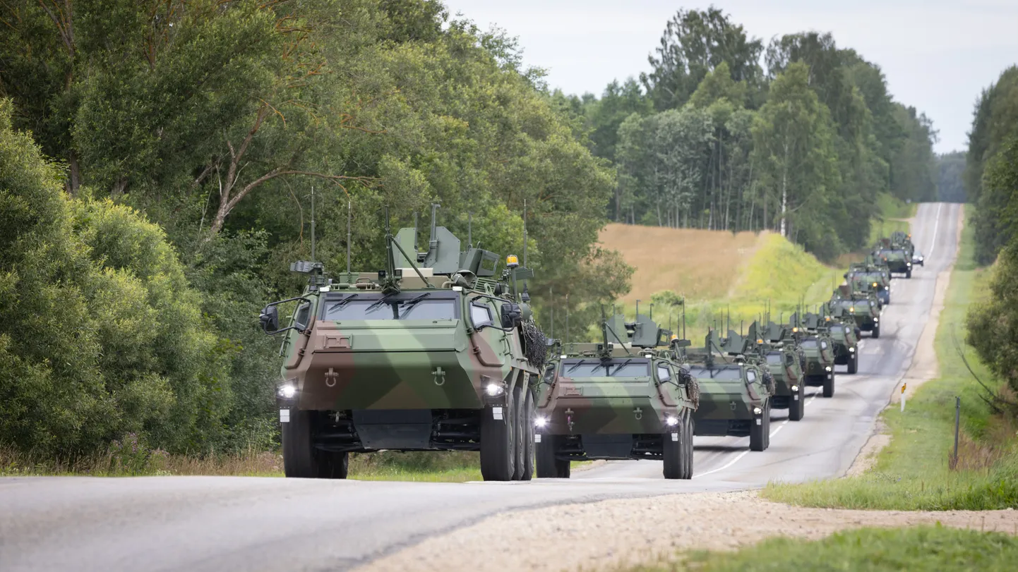 Nacionālo bruņoto spēku bruņmašīnas Patria “6x6” mācībās “Nameja vairogs”