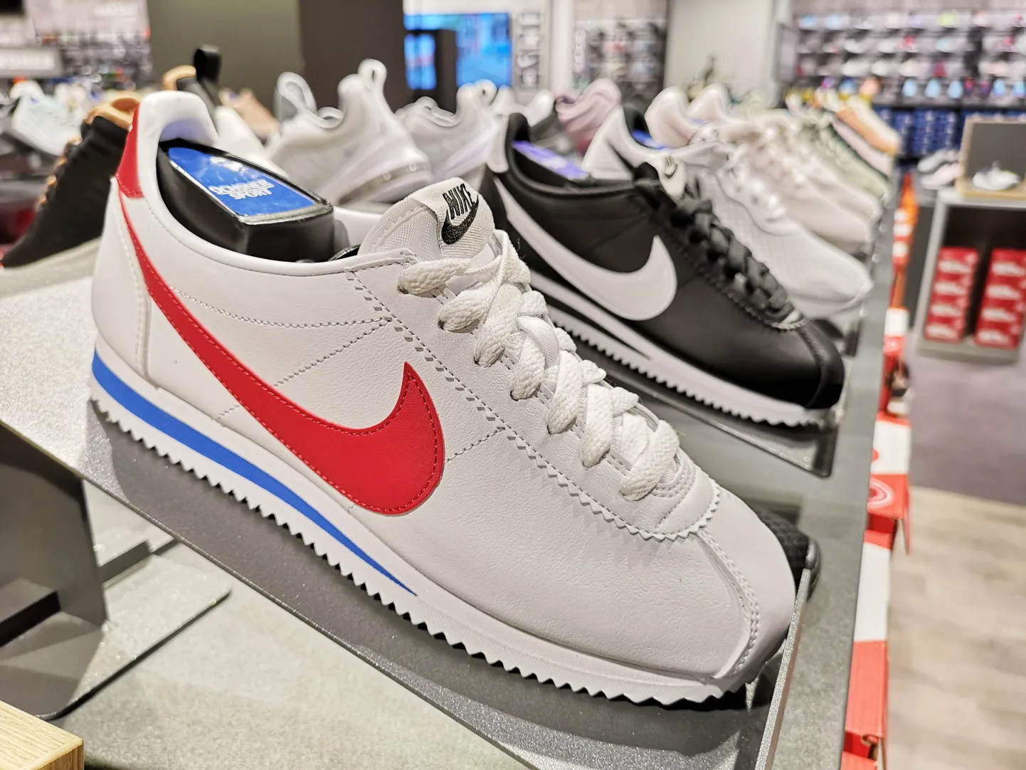 Nike'i tossud.