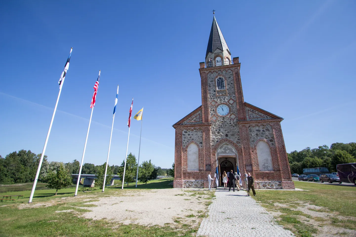 Tori sõjameeste kirik.