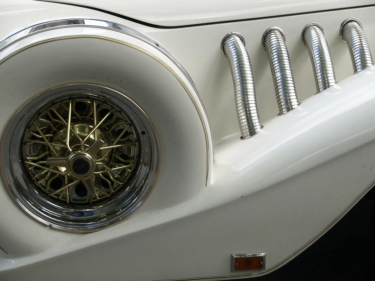 Rolls-Royce. Peaasi, et naabril ei oleks...