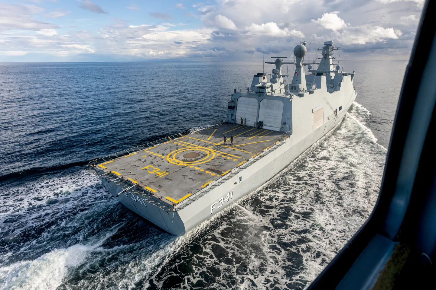 Taani laev jälgimas Nord Streami gaasijuhtme lekkepiirkonda Läänemeres. Foto on illustratiivne.