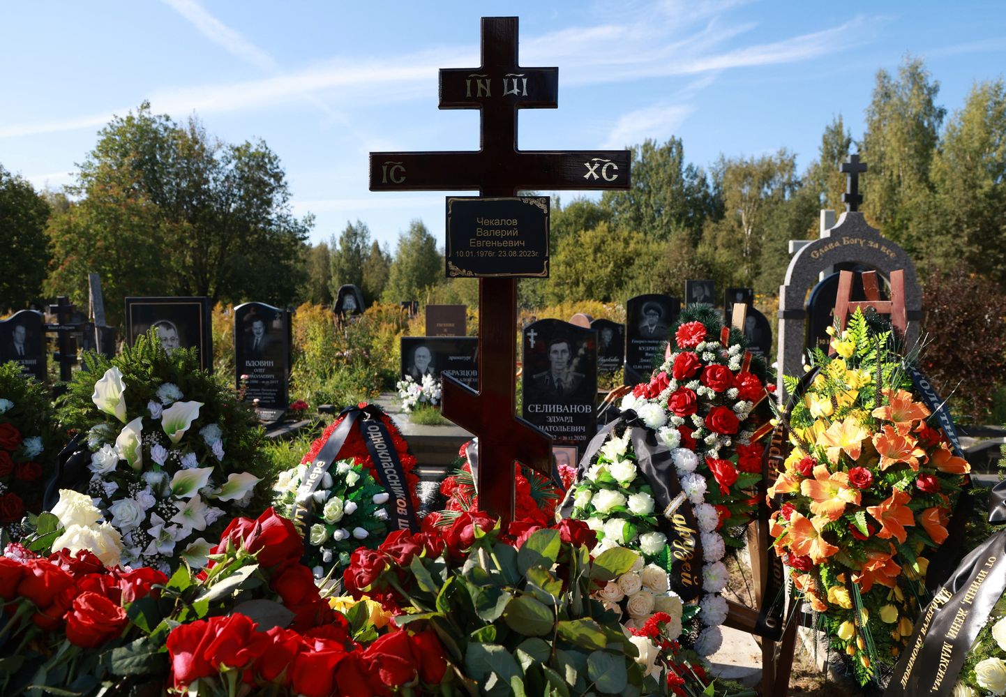 Могила Валерия Чекалова, начальника тыла ЧВК "Вагнер", Северное кладбище в Санкт-Петербурге, 29 августа 2023 года.