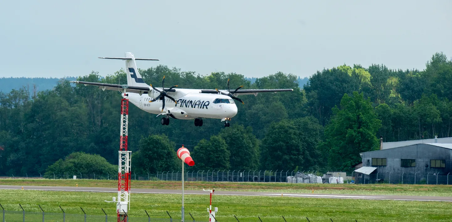 Самолет Finnair 2 июня 2024 года возвращается в Тарту из Хельсинки после месяца в перерыве полетов, которой был вызван помехами в работе навигации. Эксперты объяснили помехи действиями России.