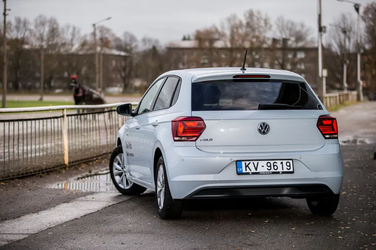 Mõlemad autod on küpsed ja kohutavalt enesekindlad.