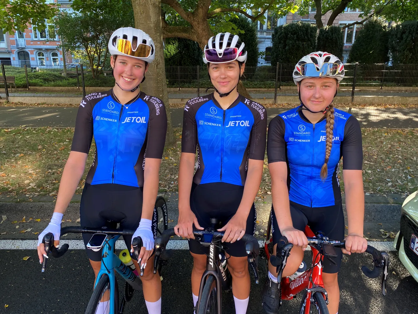 Vasakult Laura Lizette Sander, Elina Tasane, Kirke Reier.