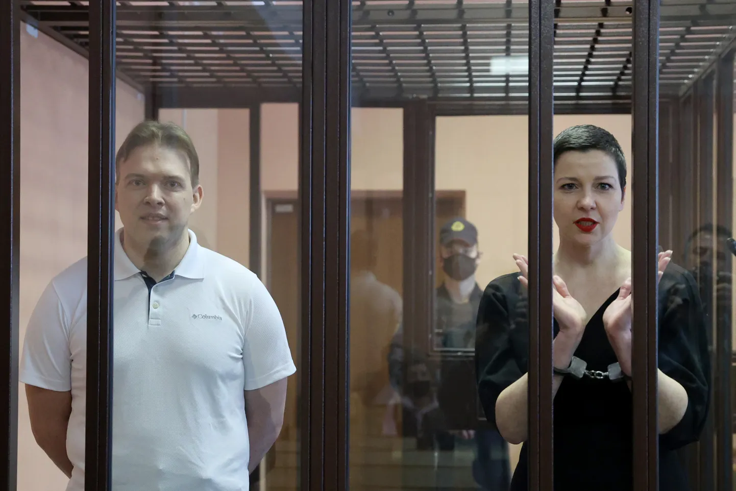 Valgevene opositsiooniaktivistid Maksõm Znak ja Maria Kalesnikava kohtus.